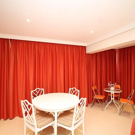 Trinisol 7-a Sea Views Levante * 貝尼多姆
